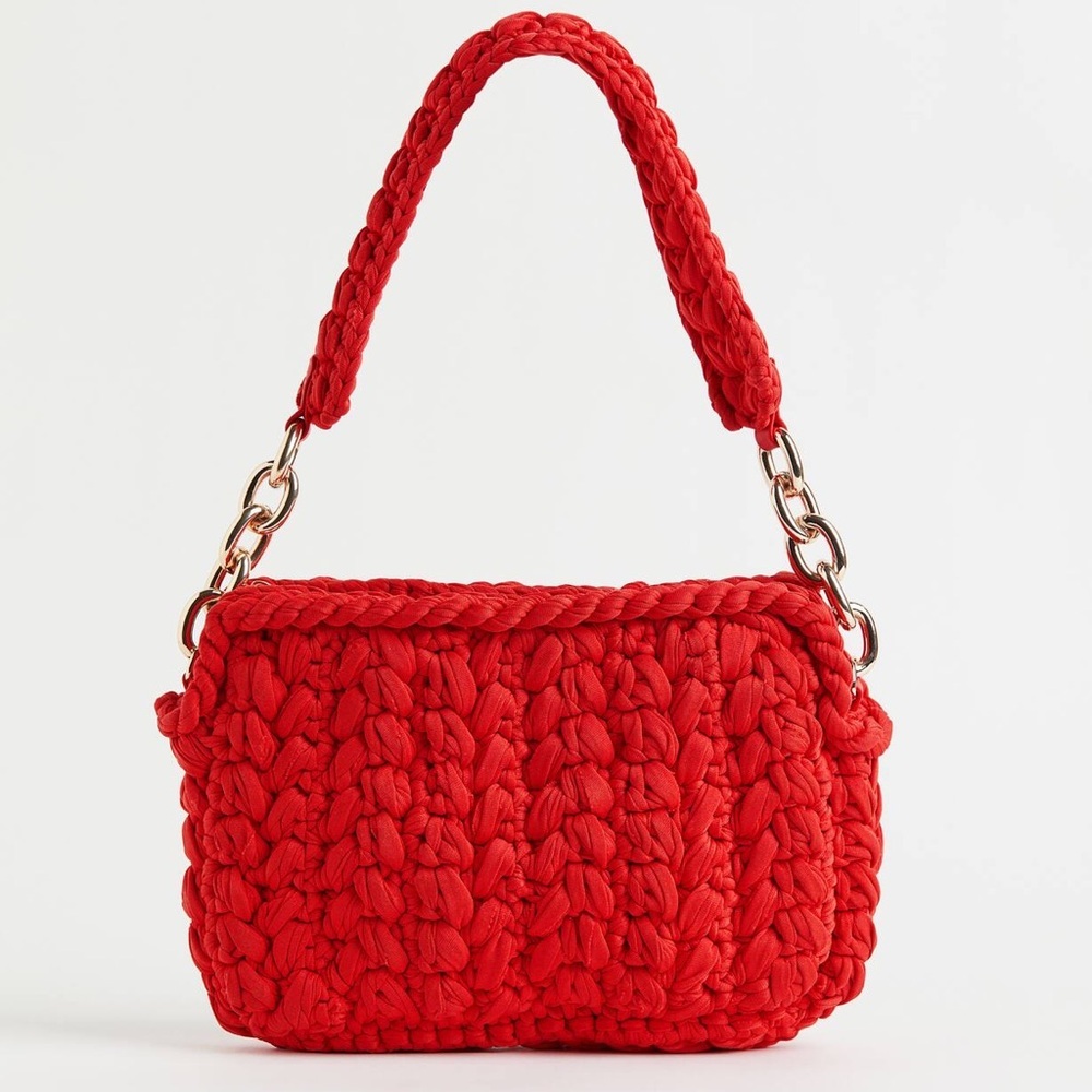 H&M Red Crochet Jersey Shoulder Bag Woven Gold Chain Strap
